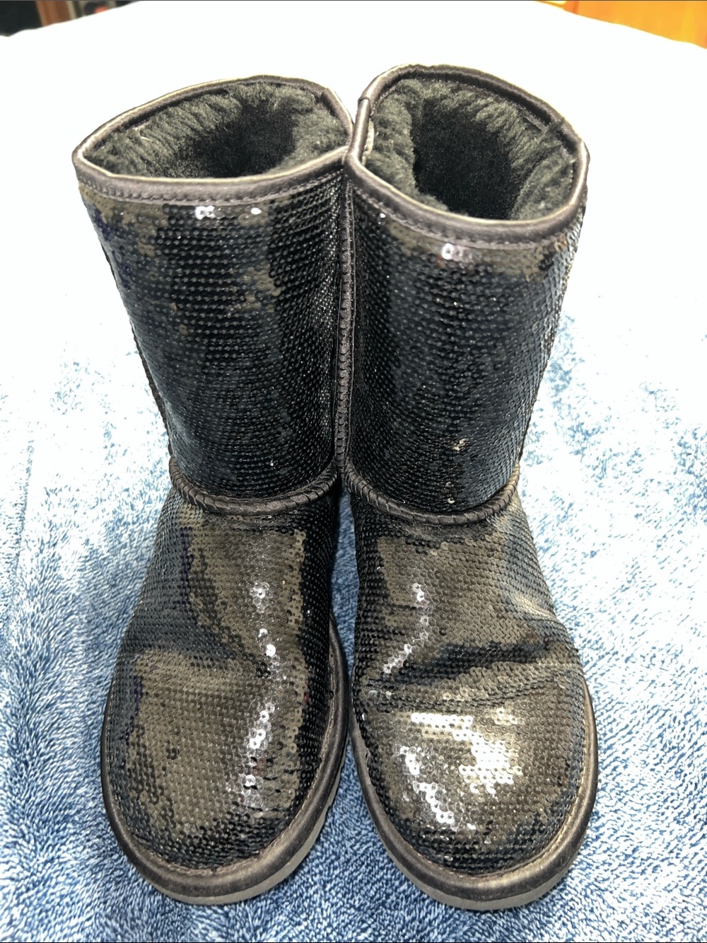 UGG Women’s Black Sequin Mid-Calf Cozy Boots Size 7